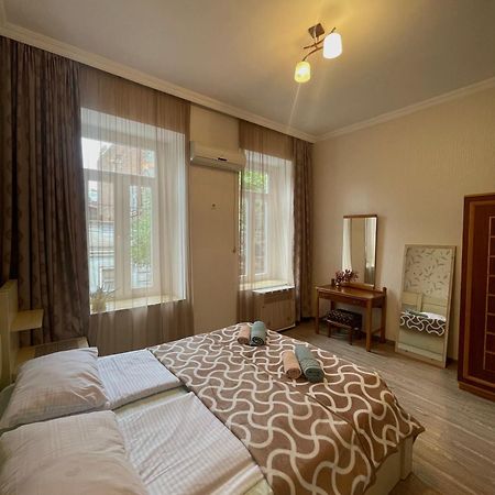 Nana'S Apartment Тбилиси Екстериор снимка